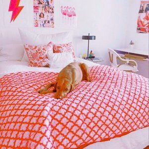 IOS (DO NOT BUY) looking for any Roller rabbit bedding